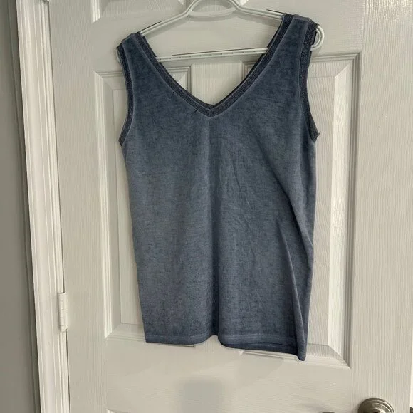 Women's Knit V Style Tank Top in Light Denim and Sparkle Design- Size M - Picture 1 of 3